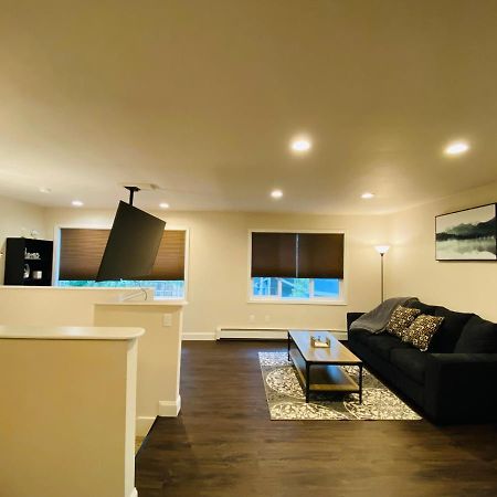 Beautiful 2 Bedroom 1 Bath Apartment With Private Garage Anchorage Exteriér fotografie