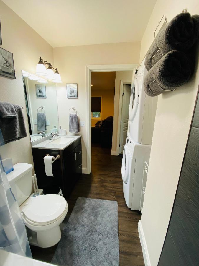 Beautiful 2 Bedroom 1 Bath Apartment With Private Garage Anchorage Exteriér fotografie