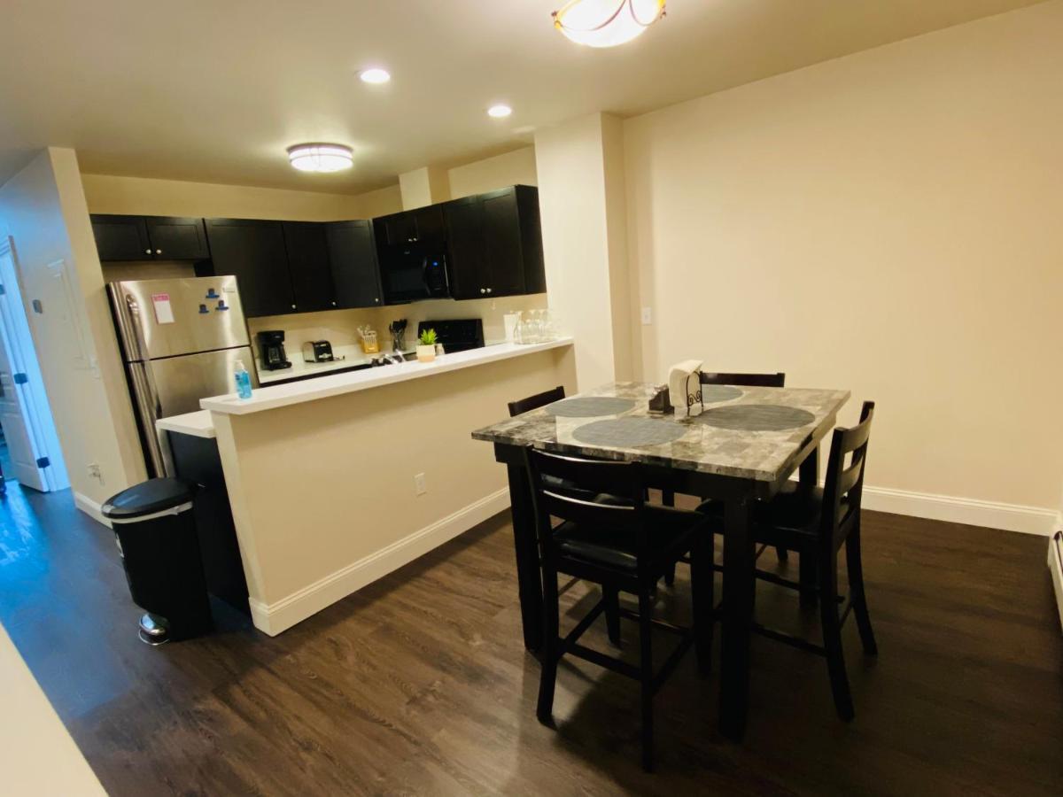 Beautiful 2 Bedroom 1 Bath Apartment With Private Garage Anchorage Exteriér fotografie