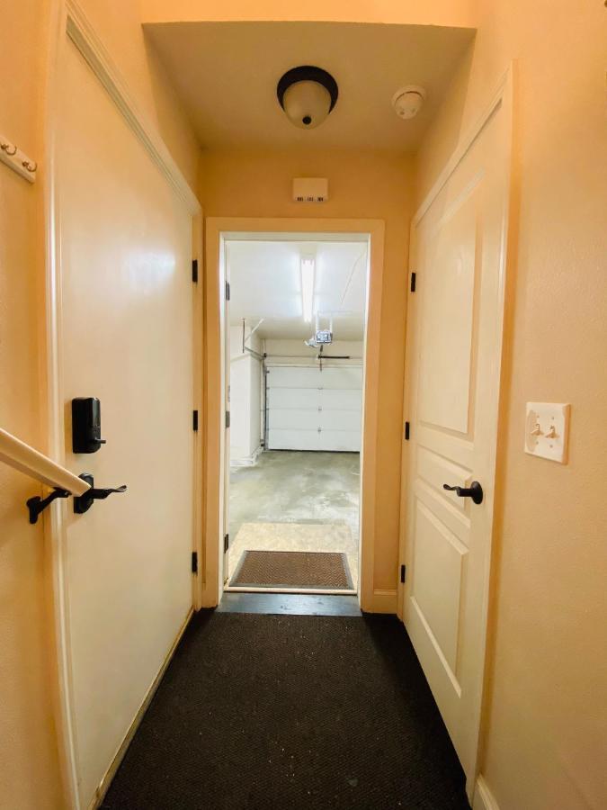 Beautiful 2 Bedroom 1 Bath Apartment With Private Garage Anchorage Exteriér fotografie